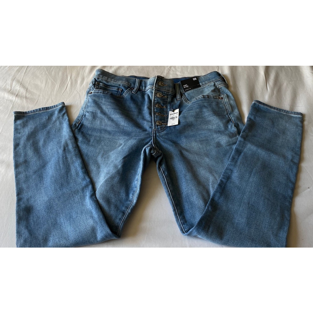 NWT EXPRESS Button Fly Women’s Blue Denim Jeans.